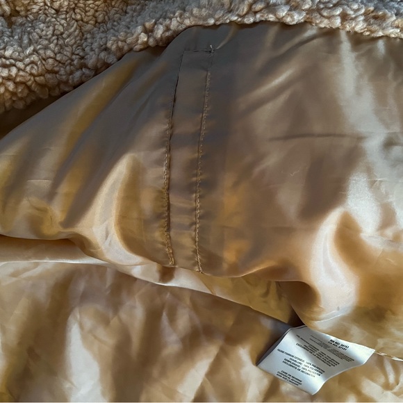 Levi’s Longline Long Sherpa Teddy Oversized Coat - Picture 7 of 9